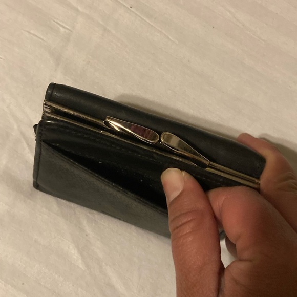 Vintage Black Leather Coin Purse Wallet - Picture 4 of 11